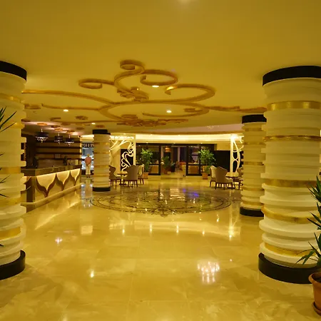 琳达度假酒店 5* 锡德